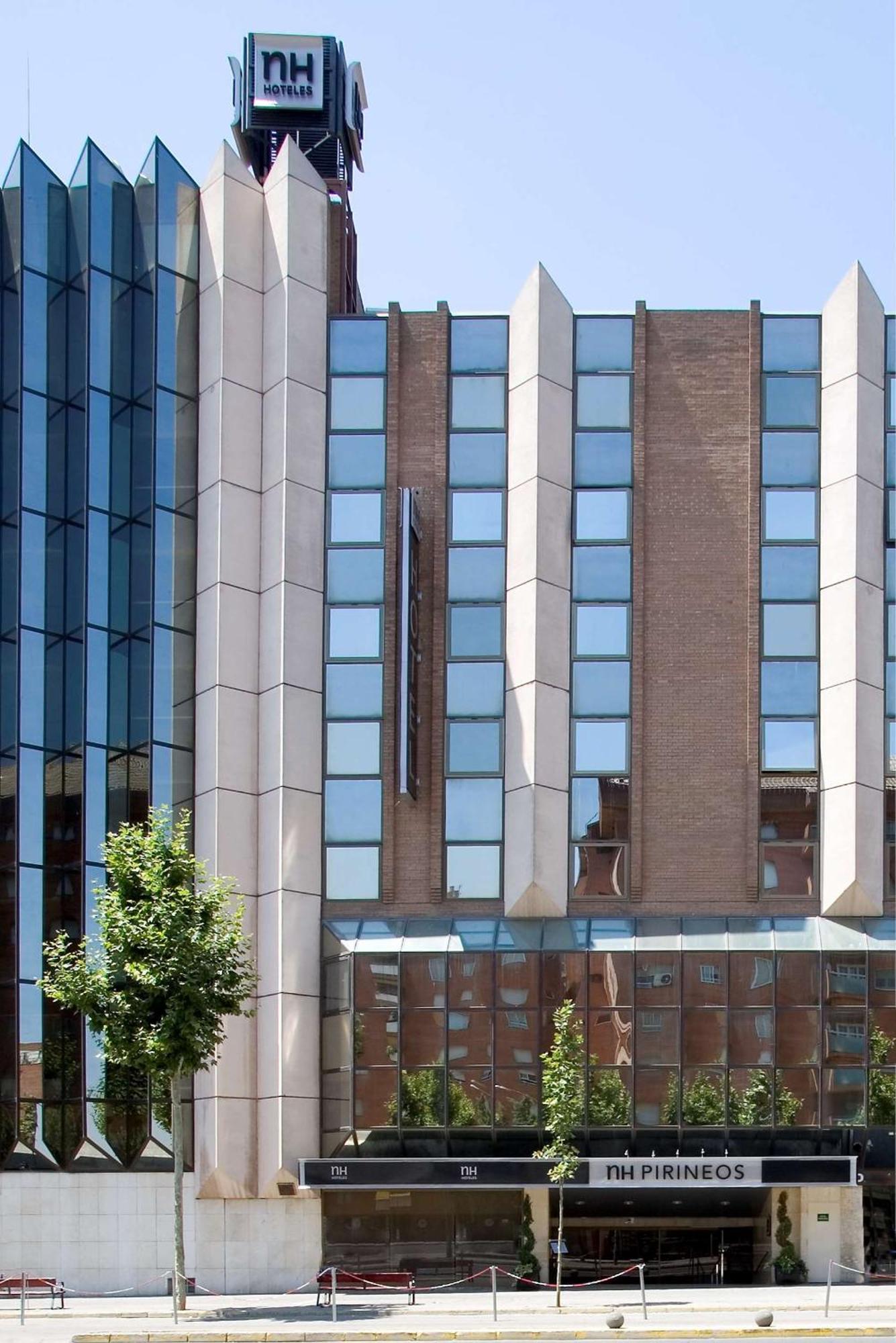 Nh Lleida Pirineos Hotel Exterior photo